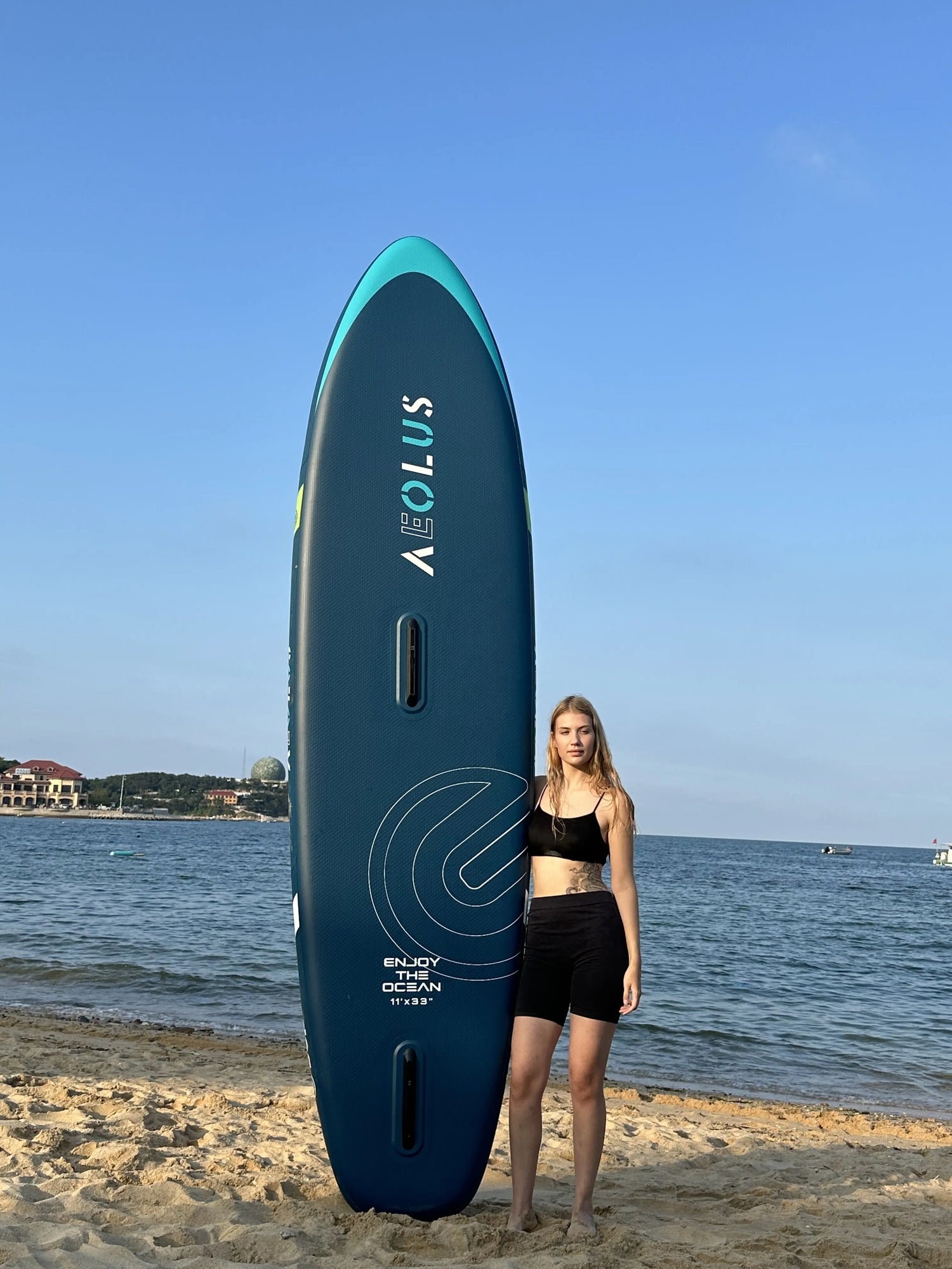 Inflatable Water Sports Wind Surfboard EVA/PVC Material Kitesurfing/Kitesurfing Board with Sail